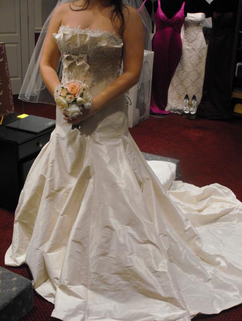 Show me your Maggie Dresses!!!!!!!!!!! :  wedding Tabrett2
