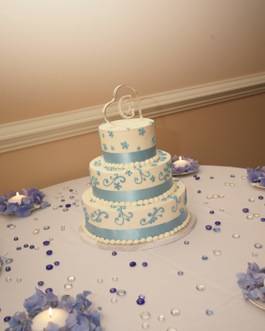 Please Post a Picture of Your Wedding Cake :  wedding wedding cake GrabberRaster 88