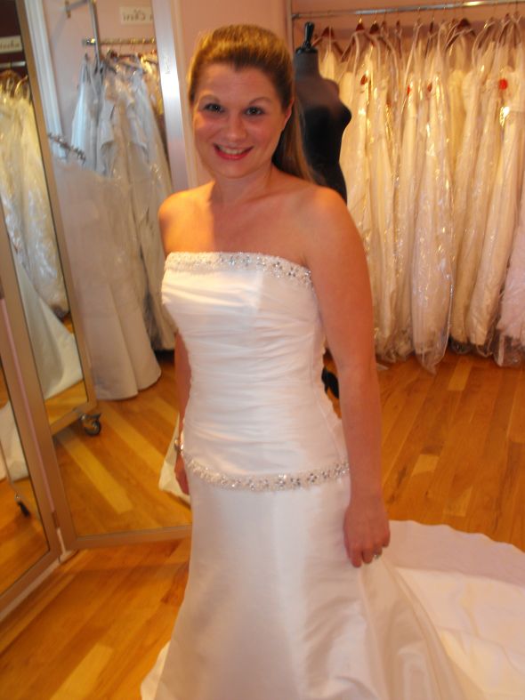 Maggie Sottero! anyone wearing one of her dresses? :  wedding Dress 007