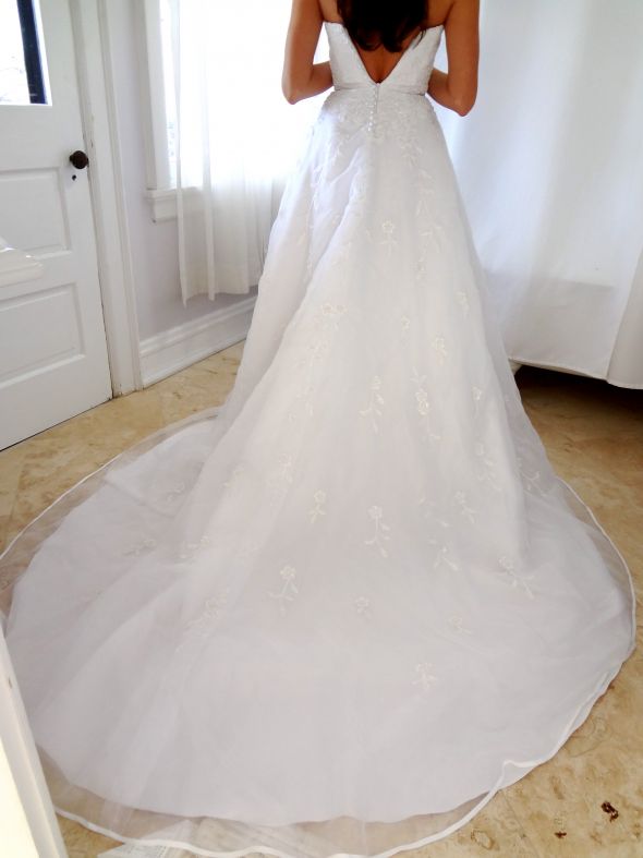 Beaded, tulle, button, white wedding dress- Size 4 $250 :  wedding crinoline organza a line 1 strapless beaded tulle train satin white dress inspiration ceremony DSC00584