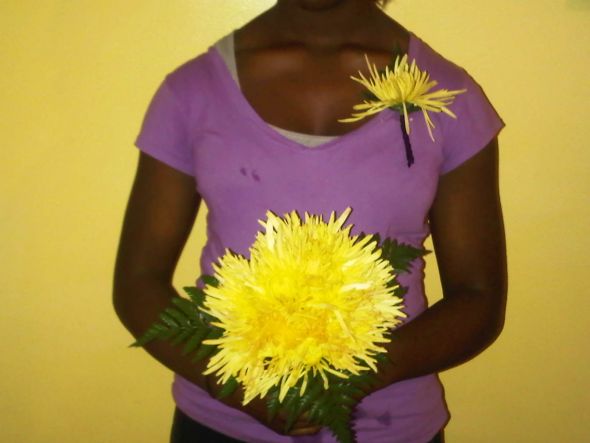 Help Please....what are these leaves called? :  wedding Flowers2