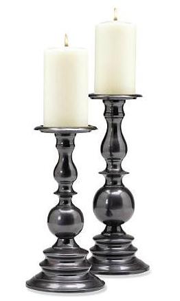 help me find this vase...and what do you think of this tablescape? :  wedding table setting tablescape Chunky Black Candlesticks