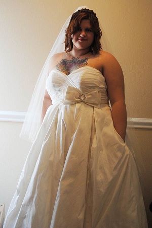 My dress that you've seen 1000 times on other brides (Pic heavy!) :  wedding DSC 0348resized