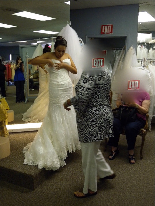 Post your Ugh!  Definitely NOT the dress! pics! :  wedding 47423 10100321334135690 790f8152 64588107 7543825 N