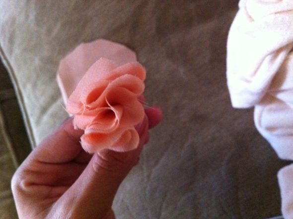 Does anyone know how to make these flowers? :  wedding Photo 21ssss