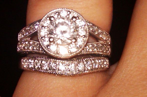 Looking for halo setting, micro pave bands! Show me your rings! : wedding Helzberg Engagement Ring Set