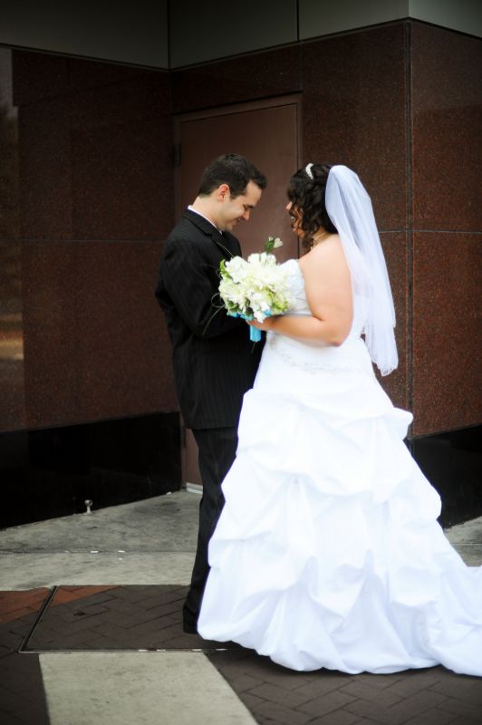 Calling all size 20+ bees... :  wedding 00174ValerieOttPhotography