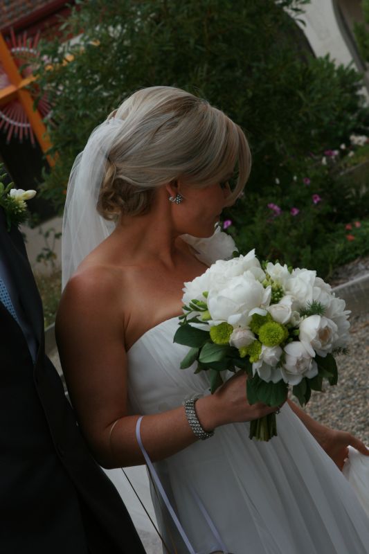 Our professional pics are in (Very Pic Heavy) :  wedding IMG 0350