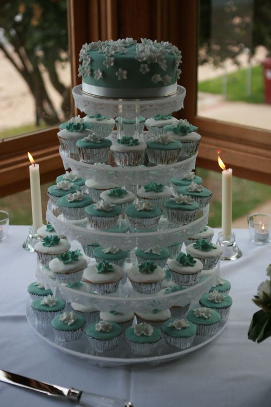 Cakes for Small Weddings--Post Pics Please! :  wedding small wedding cakes IMG 0694