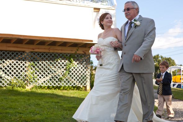 What was you're emtion while walking down the isle to your groom? :  wedding GabRonWed 222