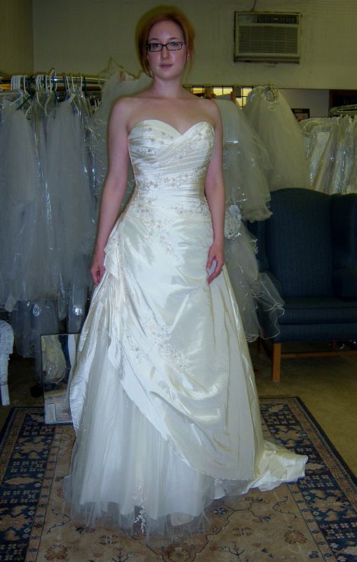 what was the difference between your street size and dress size? Post your pics! :  wedding dress size Dress2311