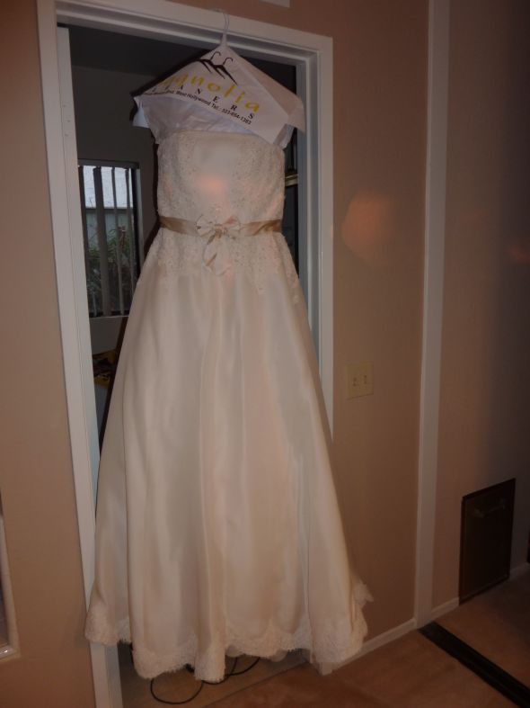 Used Amsale wedding gown for sale