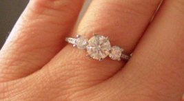 Does anyone have pave settings?  Can you show me? :  wedding Ringcloseup1