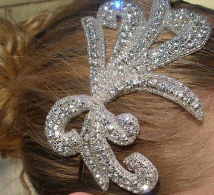 Brides who DIDNT/WONT wear tiaras :  wedding tiara Headband