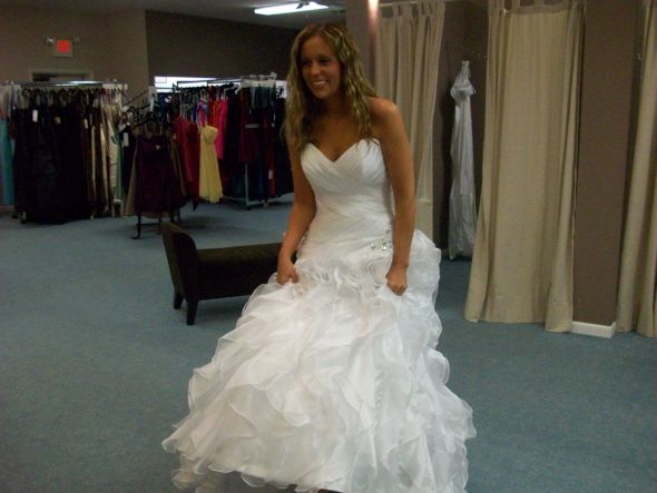 Finally pictures of my dress!!!!! :  wedding April 2011 129