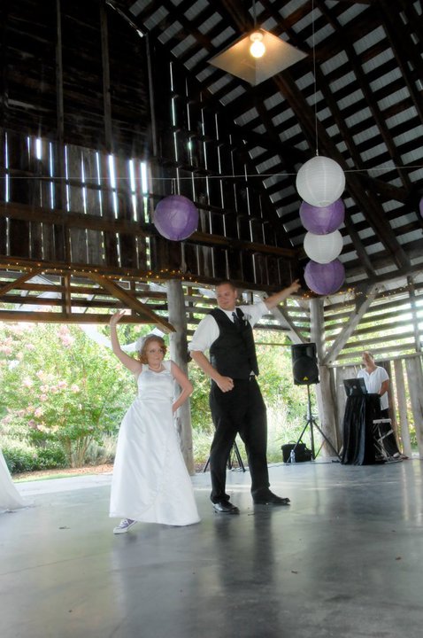Just a few teasers from wedding day :  wedding 38998 416293877902 218678092902 4744425 2233461 N