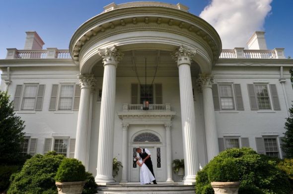 Just a few teasers from wedding day :  wedding 39322 416294377902 218678092902 4744447 3794987 N