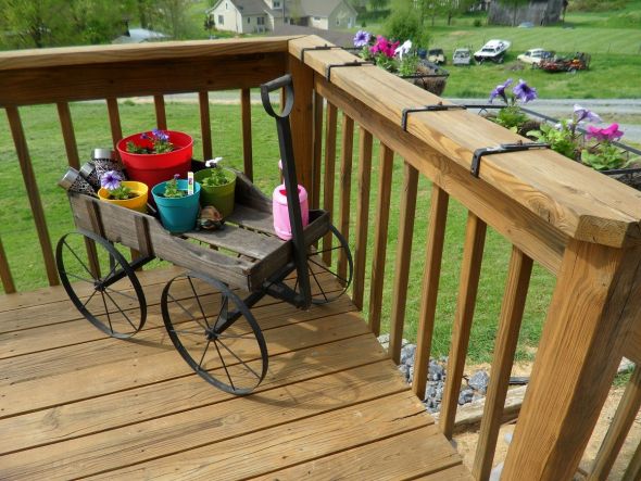 Yard & Deck Improvements so far ...PIC HEAVY :  wedding Decorative Corner