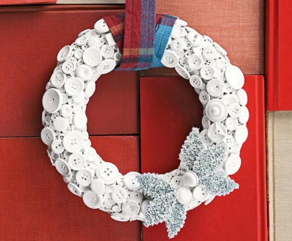 A Winter Wreath :  wedding Buttonwreath 800  Large