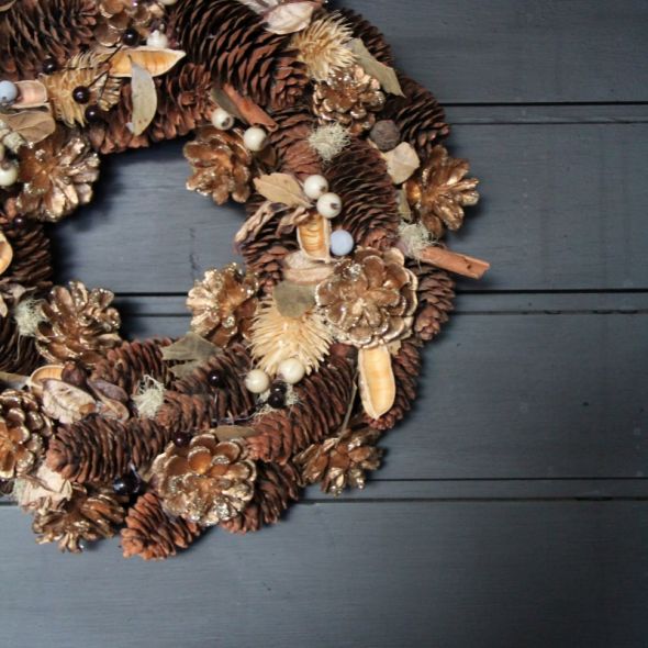 A Winter Wreath :  wedding Diy Winter Wreath 8