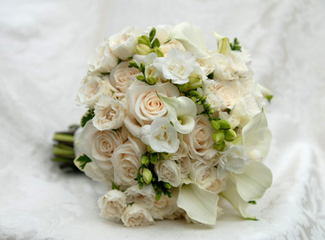 What do your bridesmaids bouquets look like? :  wedding Pic Bouquet 030