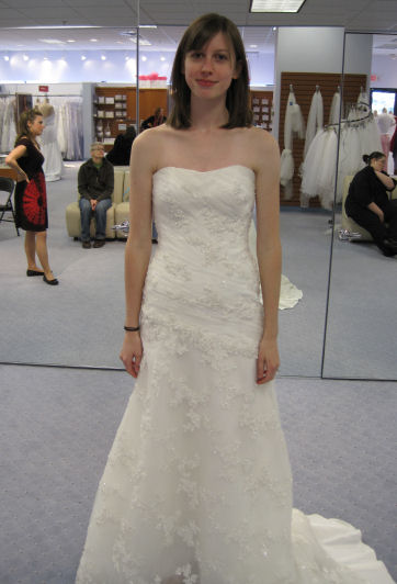 The Rejects : wedding Dress2