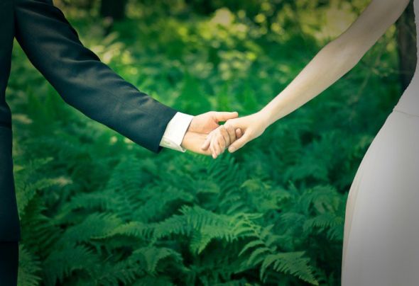 Finally Married!! Pro teaser pics! :) :  wedding Wedding3