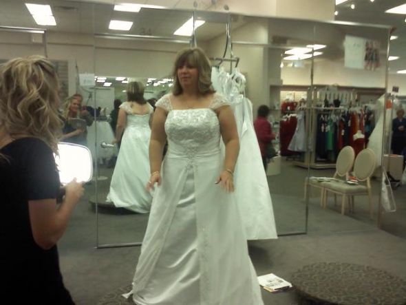 I am a size 16 bride with 38C bra size. Plus size blues : wedding plus size 