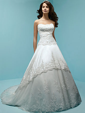 Romantic, Lace Ballgown :  wedding lace ballgown 1153