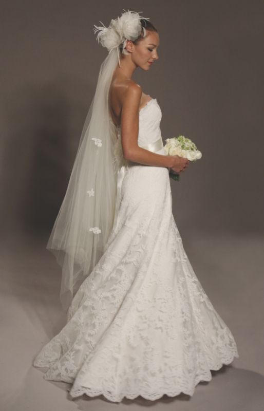 Lace dresses with SWEEP trains, do they exist? : wedding dress lace swee train court train L195 Side