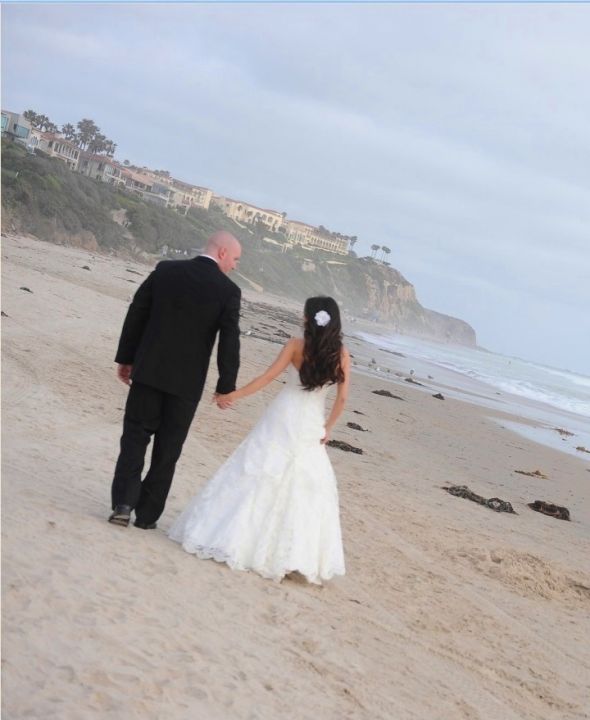 Show me your beach wedding dresses! :  wedding Beach2