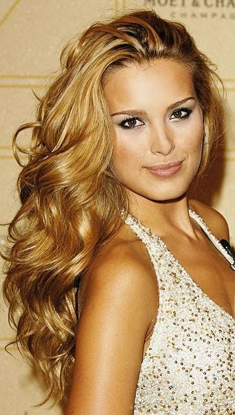 Need DownHairstyle Inspiration wedding hairstyles wavy Hairstyle3