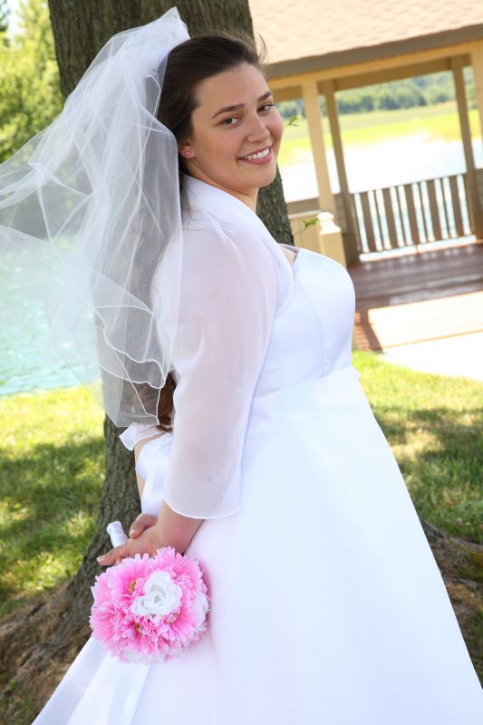 Post pics of your dresses/bolero combination :  wedding bolero wedding dress 156