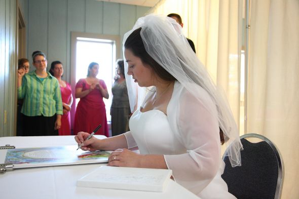 pictures and ketubah signing before ceremony..? :  wedding ketubah pictures before ceremony jewish 257