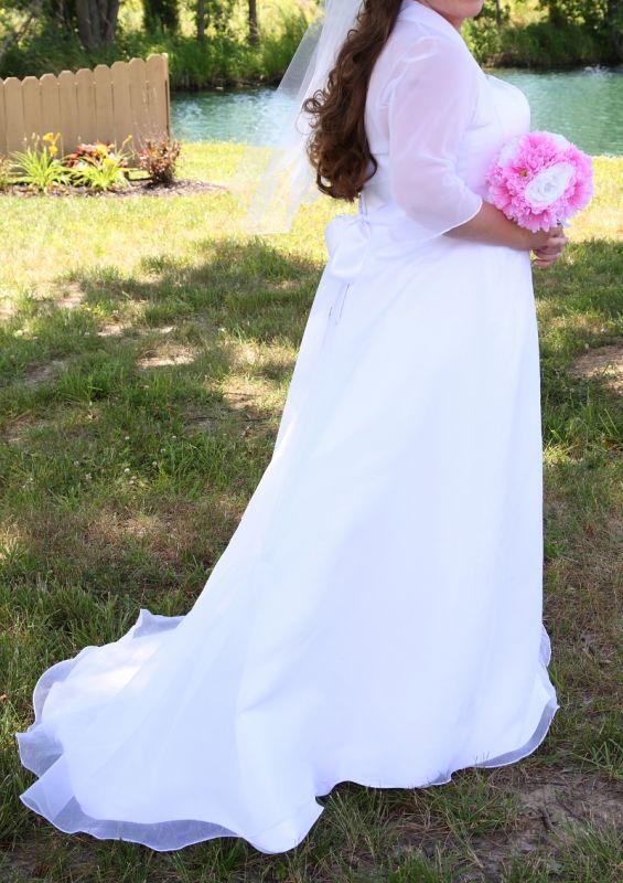 No one has my dress? How bout you? :  wedding Dresscraigslist