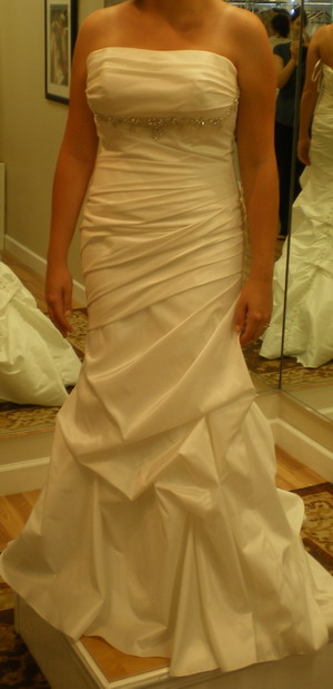 Show me your dresses with Ruching please. :  wedding Dressnew