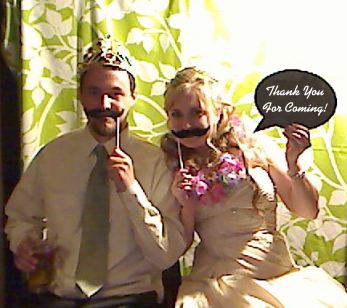 tall garment rack as photo booth backdrop stand?! :  wedding Photo On 2010 06 12 At 20.55 2.5