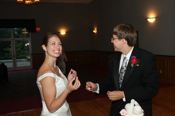 Married Bees: Your favorite pictures from your big day <3 :  wedding IMG 5591