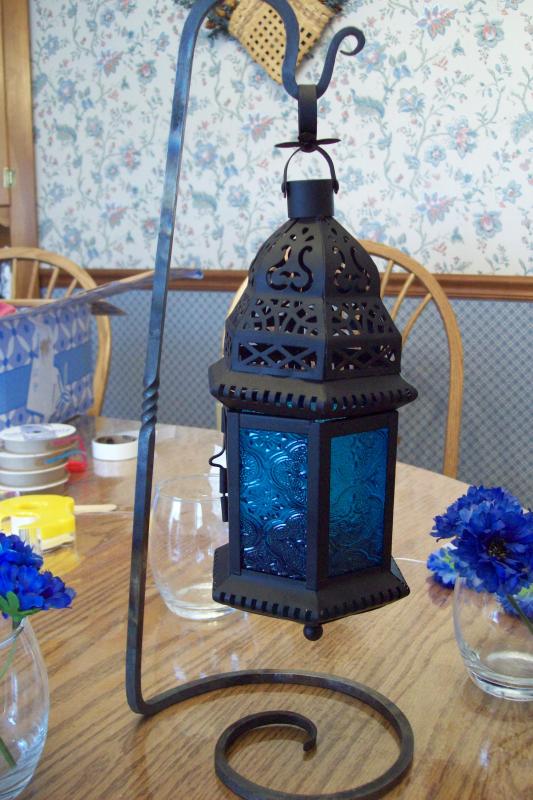 Lanterns with a Twist Runthrough wedding centerpiece blue lantern 