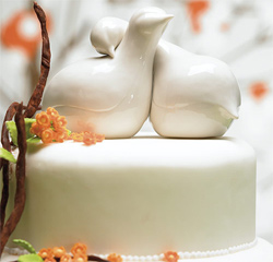 Show Off Your Cake Topper! :  wedding cake topper food reception Media.nl