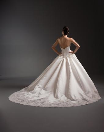 I am so in love with BIG POOFY BALL GOWNS.. SHOW ME YOURS!!! : wedding J Alexander 8137 3 623 270 340x600
