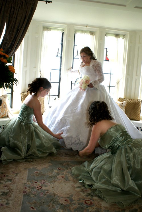 Getting Ready - The beginning of the recaps!!! :  wedding LJ 137 1