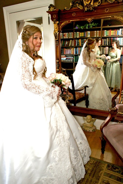 Getting Ready - The beginning of the recaps!!! :  wedding LJ 178