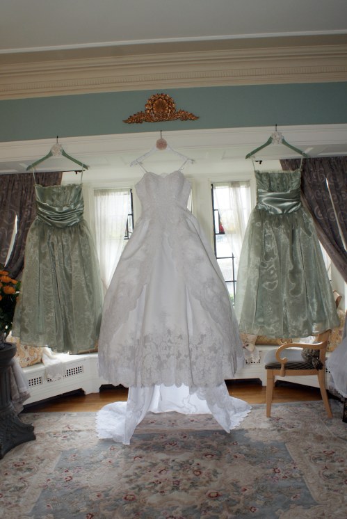 Getting Ready - The beginning of the recaps!!! :  wedding LJ 81