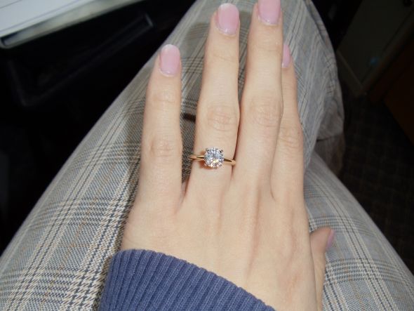 Moissanite owners...Help Please :] :  wedding moissanite rings DSC00433