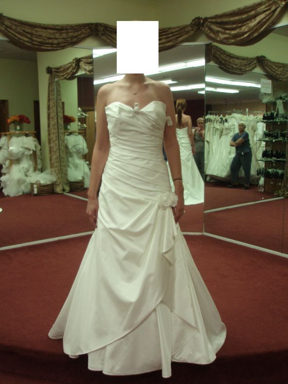OK Ladies! Need to pick top dress...Need your help! : wedding Dress4frontfaceless