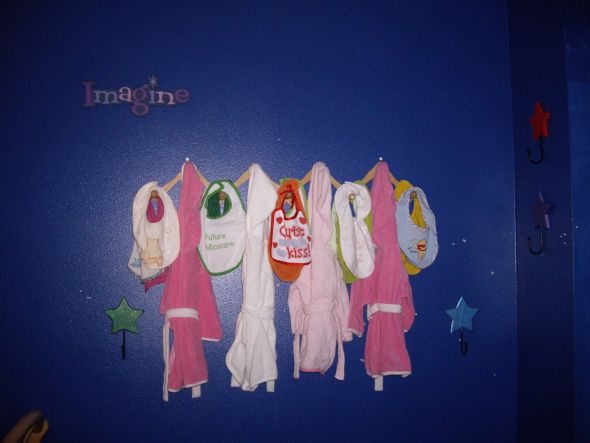 Bees with babies- Share pictures of their rooms! :  wedding IMGP1502