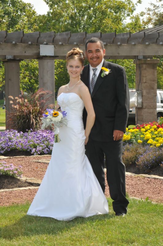Any brides who did NOT wear a crinoline/petticoat under their dress? : wedding 1GZ 8731