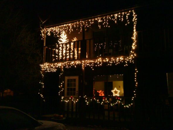 Outdoor Christmas Decorations & Ideas, Lets see pics! :  wedding Christmaslights