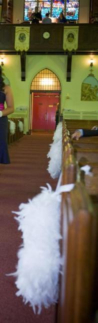 12 White Feather Wreaths - Pix Inside :  wedding feather decor wreaths Feather2